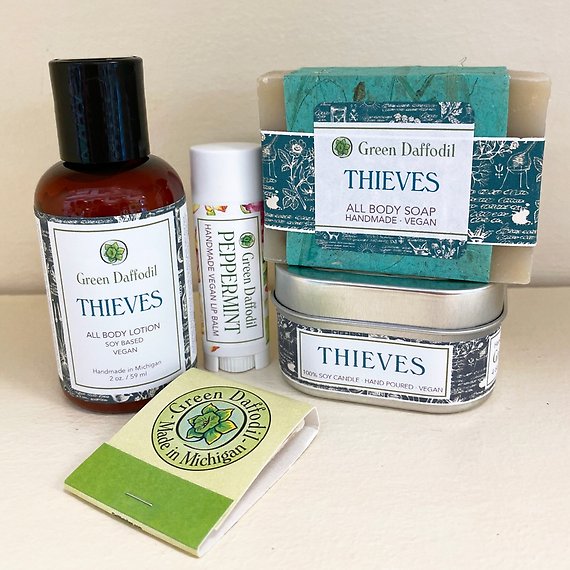 Green Dafffodil Gift Sets