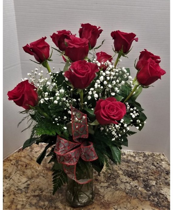 Browns Elegant Dozen Rose Bouquet Rose Arrangement